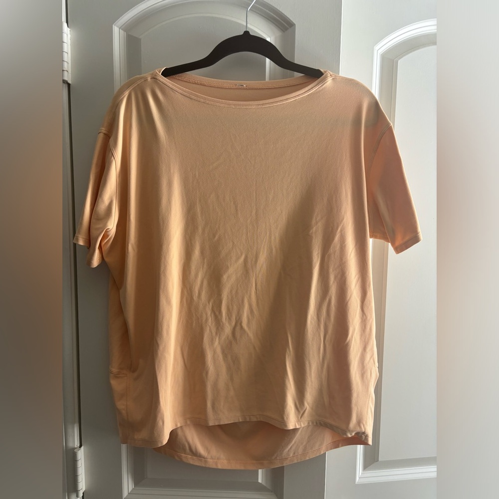 Lululemon Back in Action short sleeve shirt